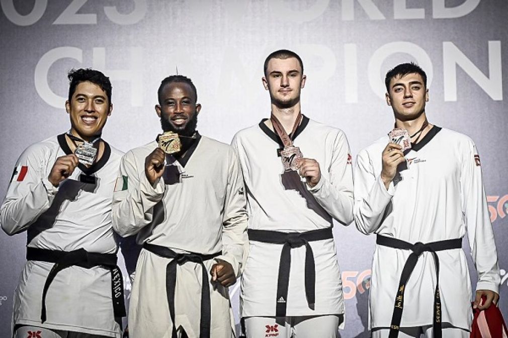 Championnat du monde de taekwondo 2023/ Cissé Cheick Sallah sur le toit du monde