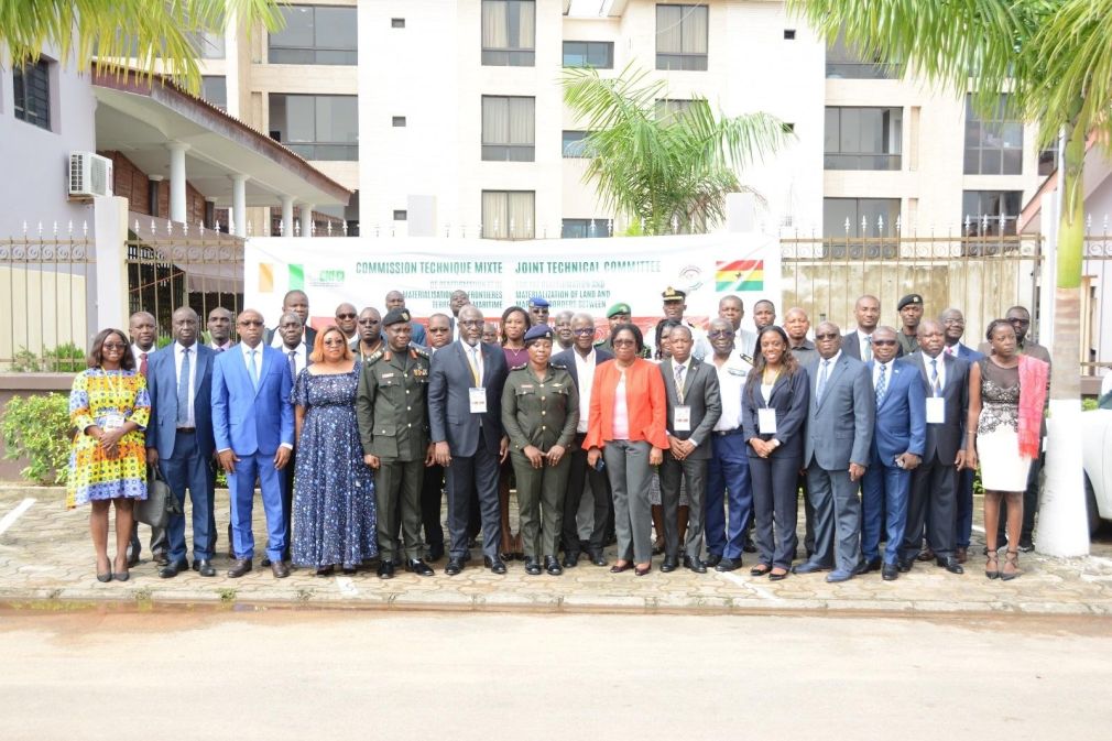 Matérialisation des frontières terrestre et maritime entre la Côte d&#039;Ivoire et le Ghana / La 3ème rencontre de la Commission technique mixte ouverte