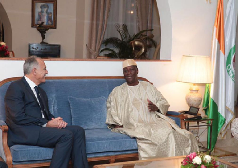 Le Chef de l’Etat a échangé avec le Ministre des Affaires Etrangères du Maroc.